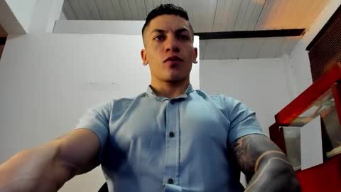 Snapshot of aquiles_51 chatting on 10.31.25 Jonathan online show from 10.31.25