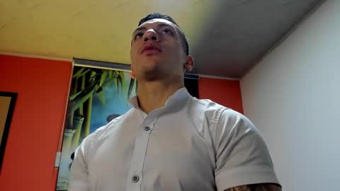 Snapshot of aquiles_51 chatting on 11.21.25 Jonathan online show from 11.21.25