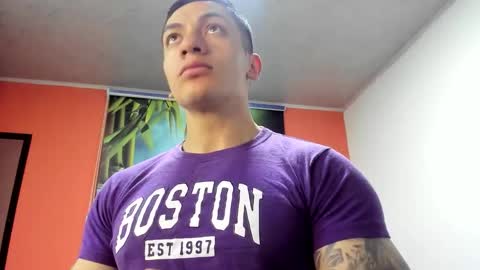 Snapshot of aquiles_51 chatting on 11.30.25 Jonathan online show from 11.30.25