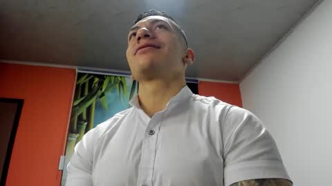 Snapshot of aquiles_51 chatting on 12.02.25 Jonathan online show from 12.02.25