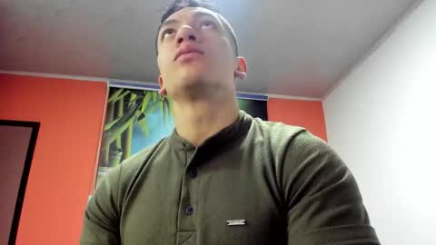 Snapshot of aquiles_51 chatting on 12.05.25 Jonathan online show from 12.05.25