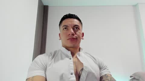 Snapshot of aquiles_51 chatting on 07.30.26 Jonathan online show from 07.30.26
