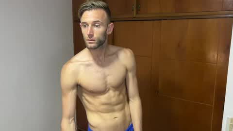 Snapshot of aquilesmade chatting on 12.14.24 Aquilesmade online show from 12.14.24