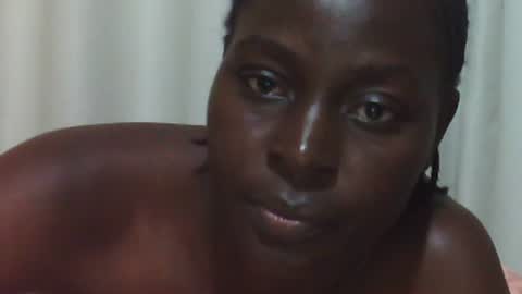 Snapshot of ara_bellah chatting on 11.15.25 ara bellah online show from 11.15.25