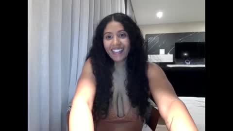Snapshot of arabiangoddess3 chatting on 06.06.26 Monet online show from 06.06.26