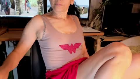 Nadia Cyel online show from 04.29.26
