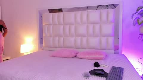   online show from 01.24.25