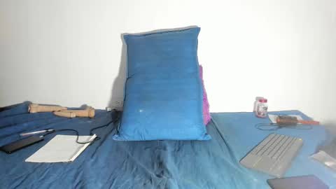 Arantza Hill online show from 10.24.25