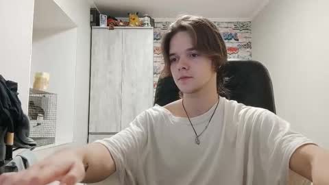 Snapshot of arcanetracer chatting on 12.04.25 Daniel online show from 12.04.25