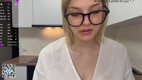 Caroline online show from 04.21.26