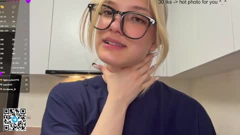 Caroline online show from 04.27.26