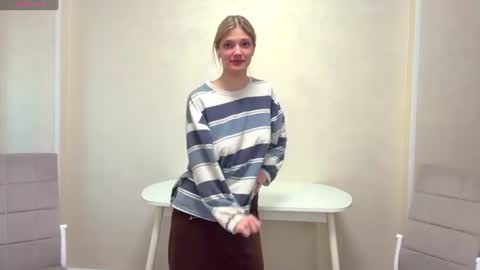 Caroline online show from 06.25.26