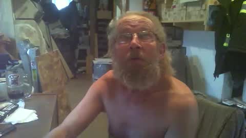 Snapshot of arealshowoff chatting on 01.09.26 arealshowoff online show from 01.09.26