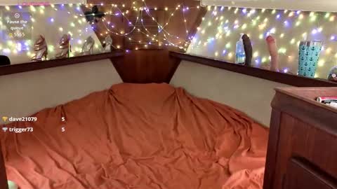 Areola Sky online show from 10.22.25