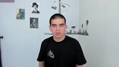 Snapshot of ares_johnsonn chatting on 01.12.25 Ares online show from 01.12.25