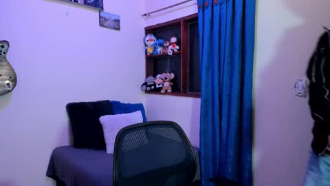 Snapshot of ares_johnsonn chatting on 02.20.25 Ares online show from 02.20.25