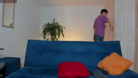 Snapshot of ares_johnsonn chatting on 10.06.25 Ares online show from 10.06.25