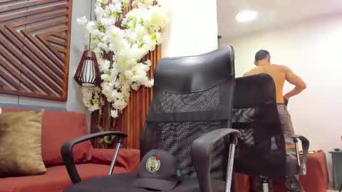 Snapshot of ares_stone chatting on 11.28.25 Ares Stone online show from 11.28.25