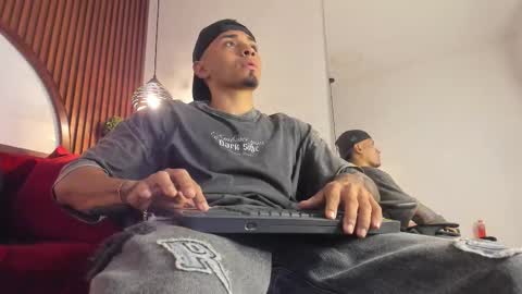 Snapshot of ares_stone chatting on 12.01.25 Ares Stone online show from 12.01.25