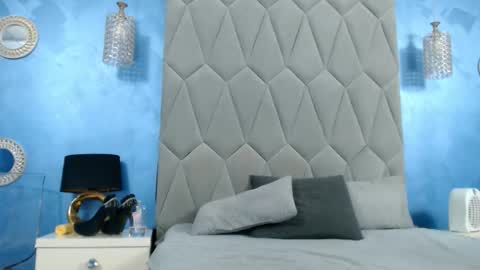 aretialisya online show from 09.13.25