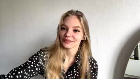 Amelia online show from 11.04.25