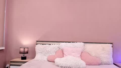 Snapshot of ari3el chatting on 02.24.26 Ariel online show from 02.24.26