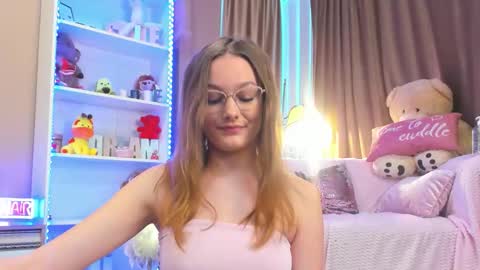 Snapshot of ari3el chatting on 03.03.26 Ariel online show from 03.03.26