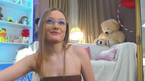 Snapshot of ari3el chatting on 03.11.26 Ariel online show from 03.11.26