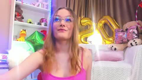 Snapshot of ari3el chatting on 03.16.26 Ariel online show from 03.16.26