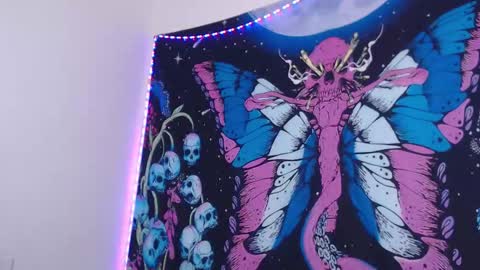 Snapshot of ari_james chatting on 03.06.26 Ahri James online show from 03.06.26