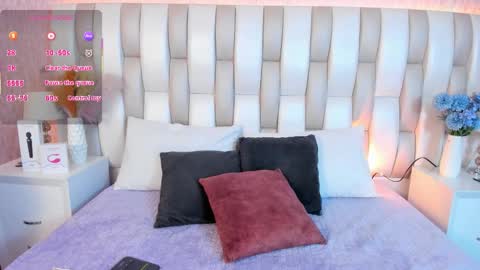 ari_lynn_ online show from 12.17.25