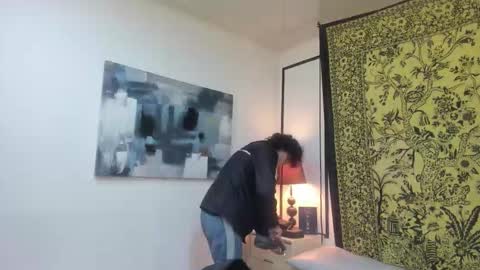 aria y orien  online show from 11.29.25