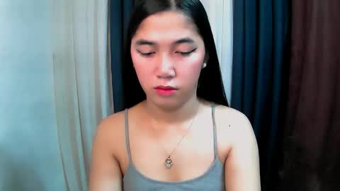 Snapshot of aria_fucks chatting on 12.21.25 ARIA online show from 12.21.25