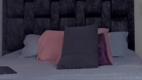 aria online show from 10.17.25