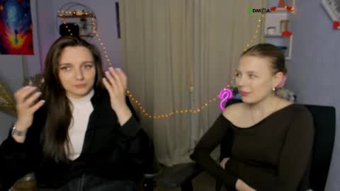 aria_voss_ online show from 05.13.26