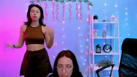 aria_wild_ online show from 06.22.26