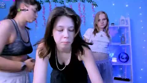 aria_wild_ online show from 07.22.26