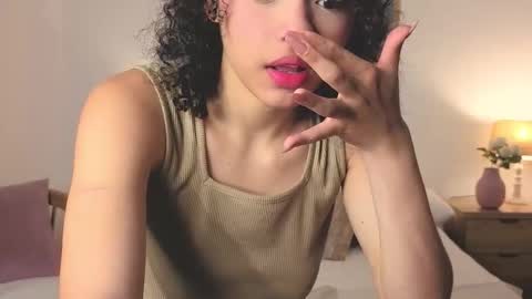 Snapshot of ariaa_23 chatting on 11.24.25 ariaa_23 online show from 11.24.25