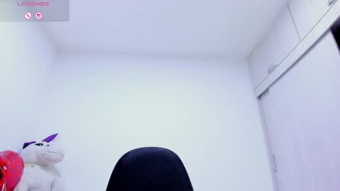 Snapshot of ariacoral chatting on 06.26.26 ariacoral online show from 06.26.26