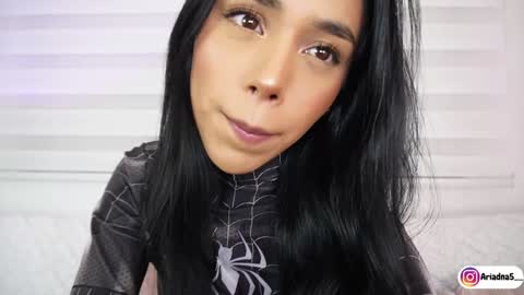 Snapshot of ariadna5 chatting on 10.13.25 ARIADNA online show from 10.13.25