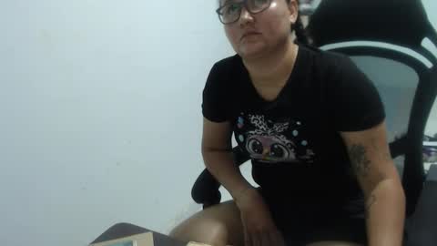 ...Ariana... online show from 09.17.25