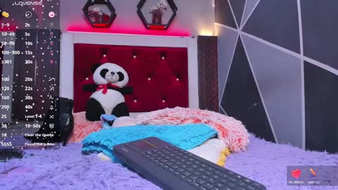 Snapshot of ariadna_evangeline chatting on 12.06.24 Angel online show from 12.06.24