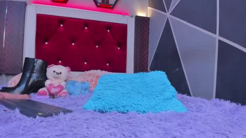 Snapshot of ariadna_evangeline chatting on 12.17.24 Angel online show from 12.17.24