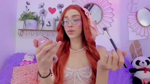 Snapshot of ariadna_evangeline chatting on 09.29.25 Angel online show from 09.29.25