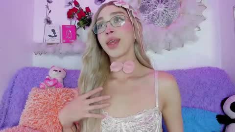 Snapshot of ariadna_evangeline chatting on 05.31.26 Angel online show from 05.31.26