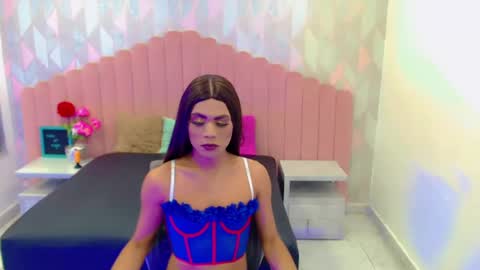 Snapshot of ariadna_princes chatting on 01.25.25 ARIADNA online show from 01.25.25