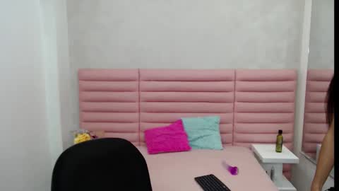 Snapshot of ariadna_princes chatting on 02.02.25 ARIADNA online show from 02.02.25