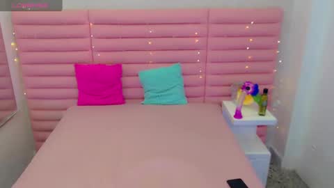 Snapshot of ariadna_princes chatting on 02.11.25 ARIADNA online show from 02.11.25