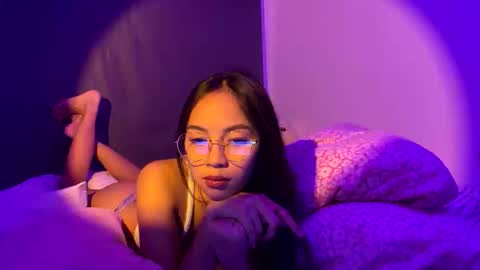 Aria Mariz online show from 09.12.25