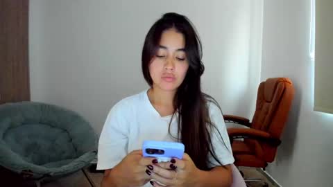 Aria Montgomery online show from 02.17.25